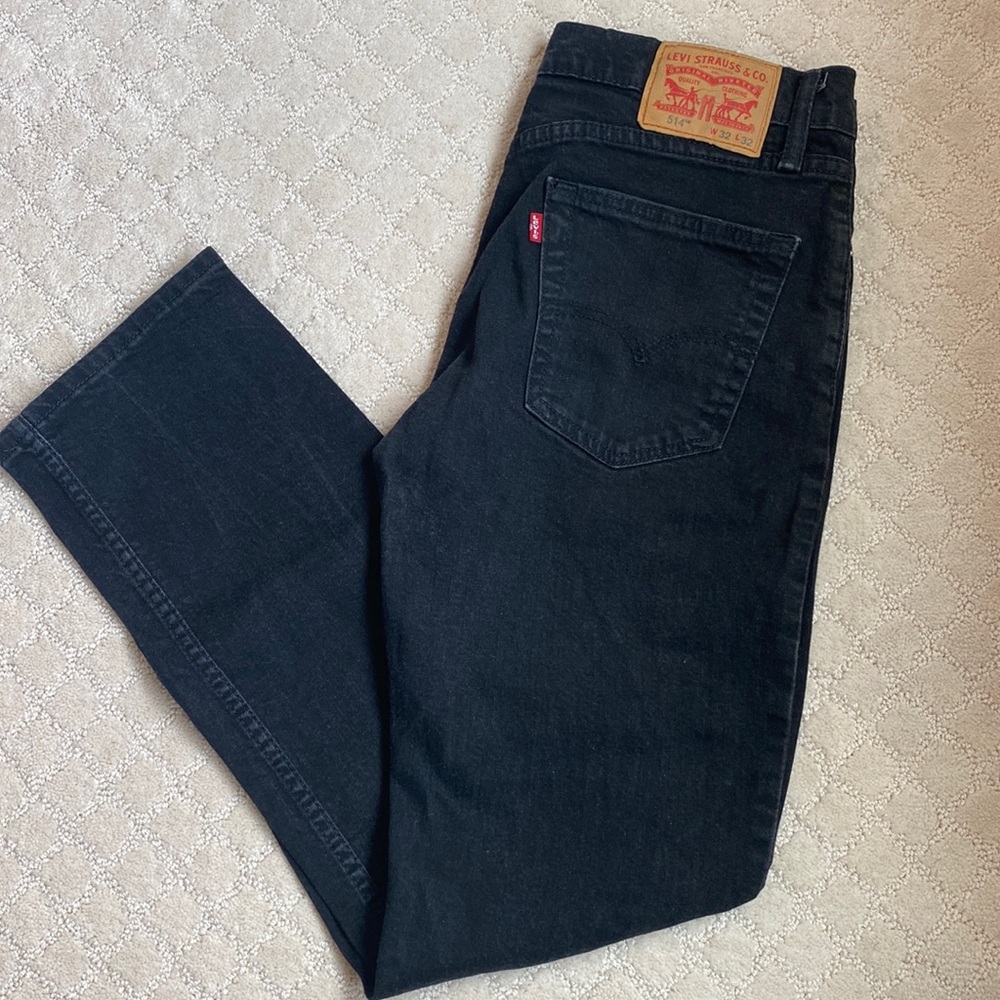 Mens Black Levi pants.